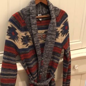 Roxy tie chunky cardigan! Very pretty Size M